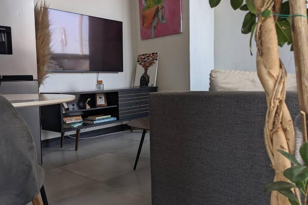Apartment Cityzen Escape: Blackout Ready *