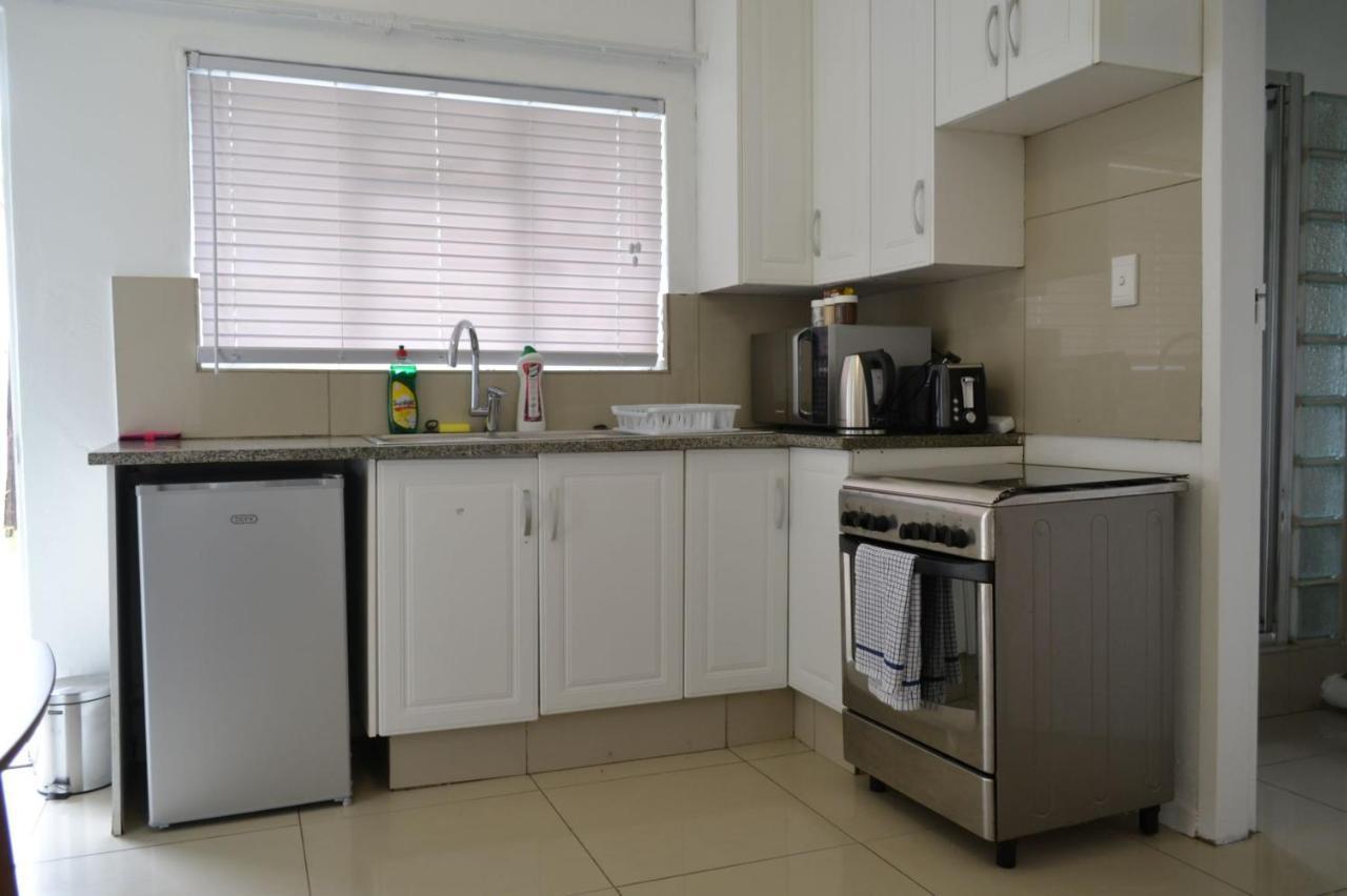 Bryanston Elgin - 5 Apartment *