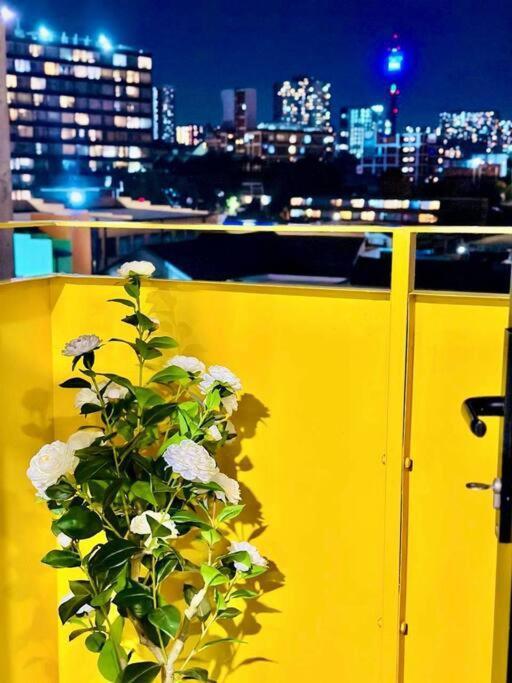 Larleebee * Johannesburg