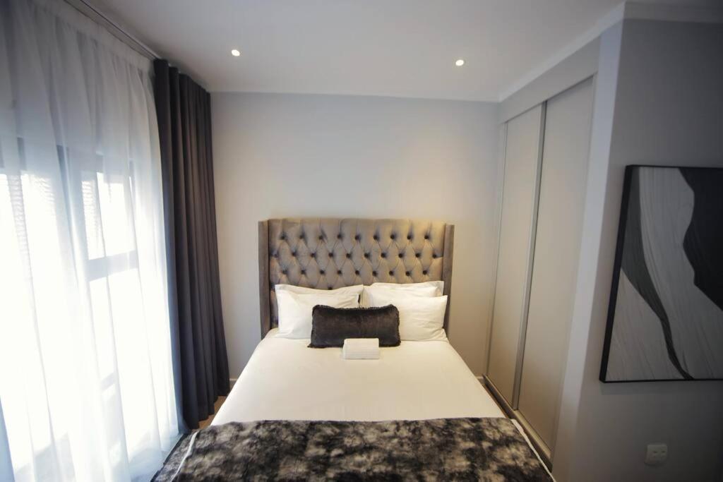 Căn hộ Luxury 2br/2ba In The Monroe, Sa