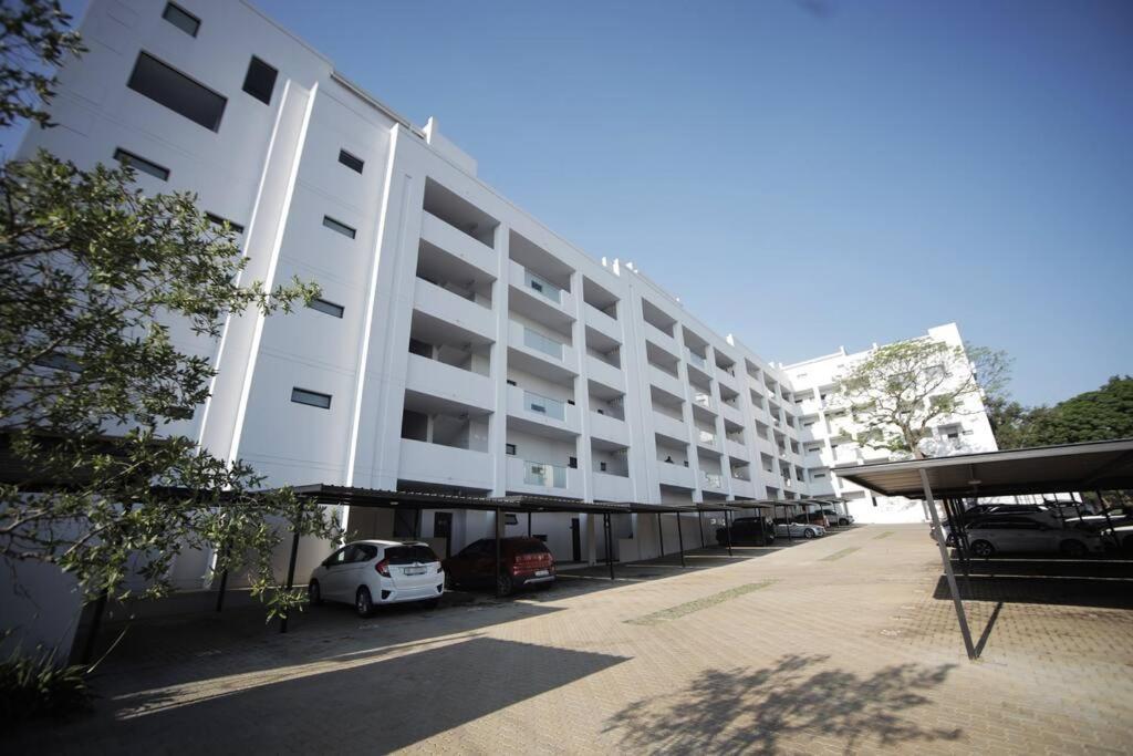 Căn hộ Luxury 2br/2ba In The Monroe, Sa *