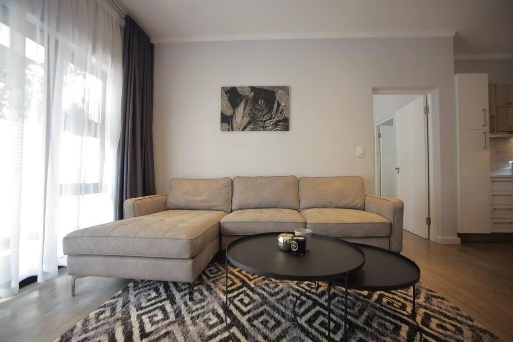 Căn hộ Luxury 2br/2ba In The Monroe, Sa