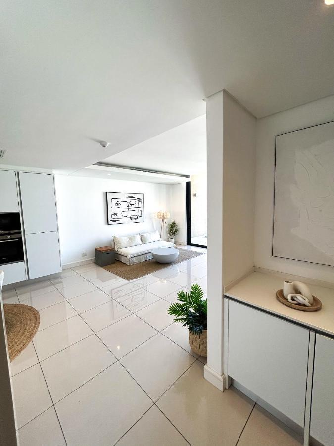 Modern Day Homes 3 Apartment *