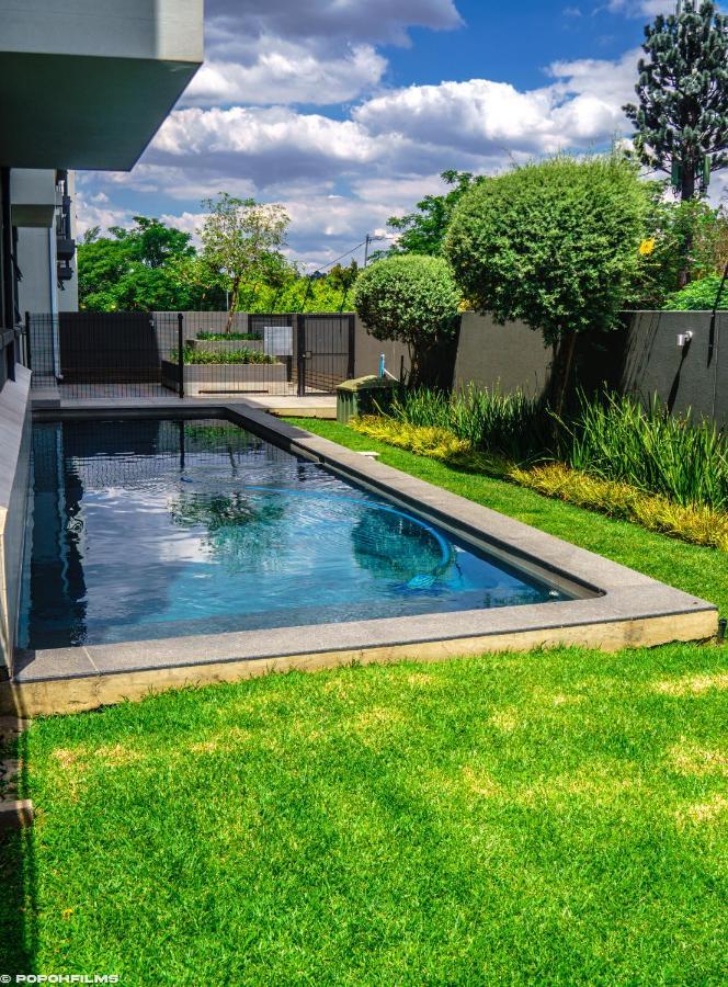 Ocean Blue Sky-luxury Apartment-power Backup Johannesburg