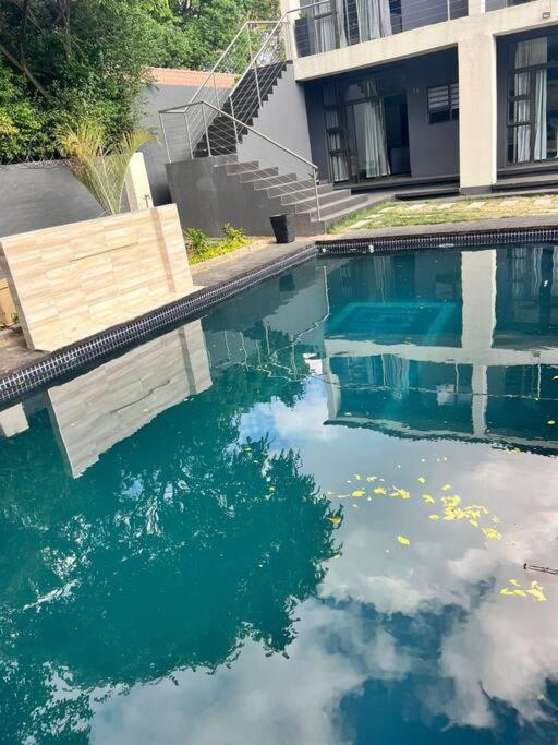 Apartment 31 On Forest *