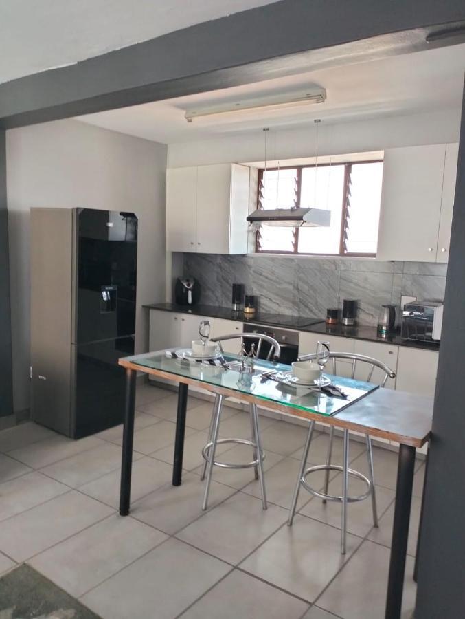 @derricks Luxury 2 Apartment