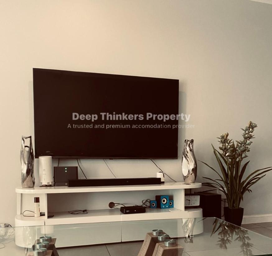 Deep Thinkers 4*