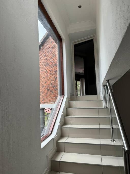 Beautiful Sandton Family Villa Johannesburg