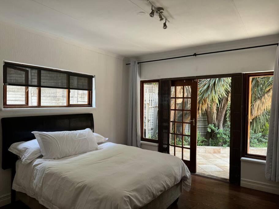 Beautiful Sandton Family Villa *