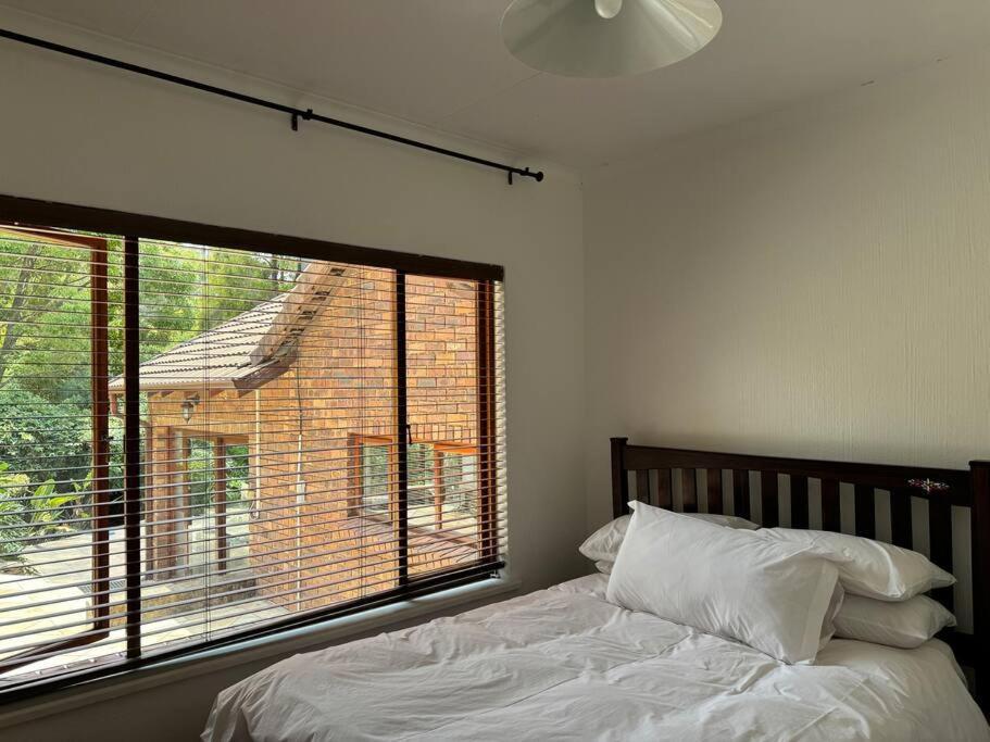 Beautiful Sandton Family Villa *