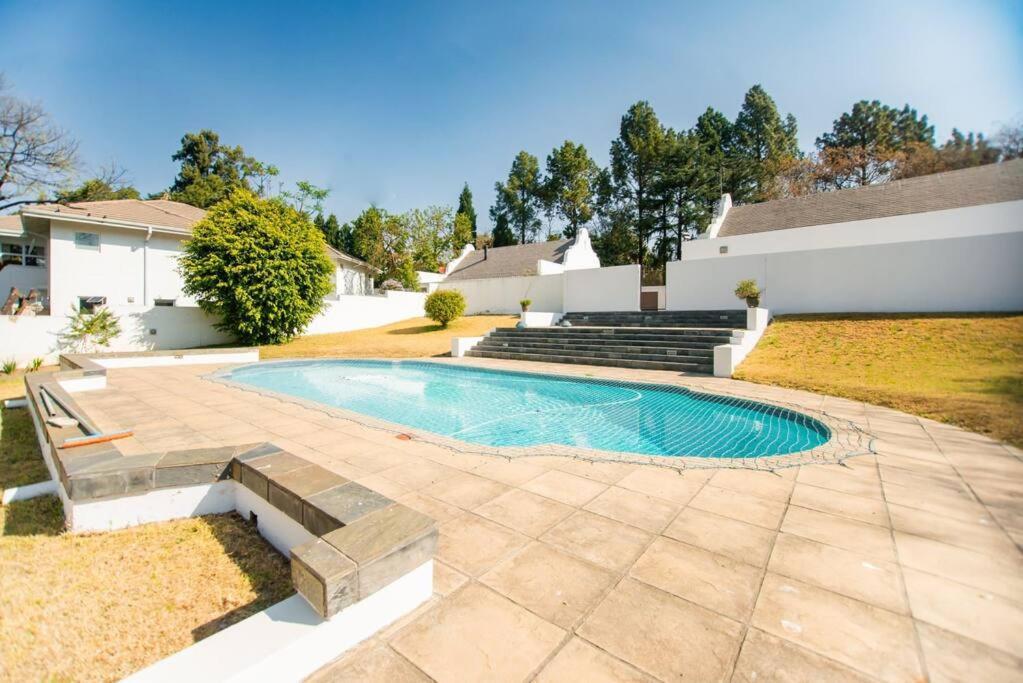 Ule Atinuke 2 Villa