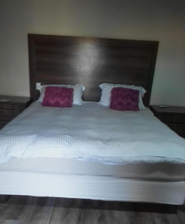 Nazbnb *