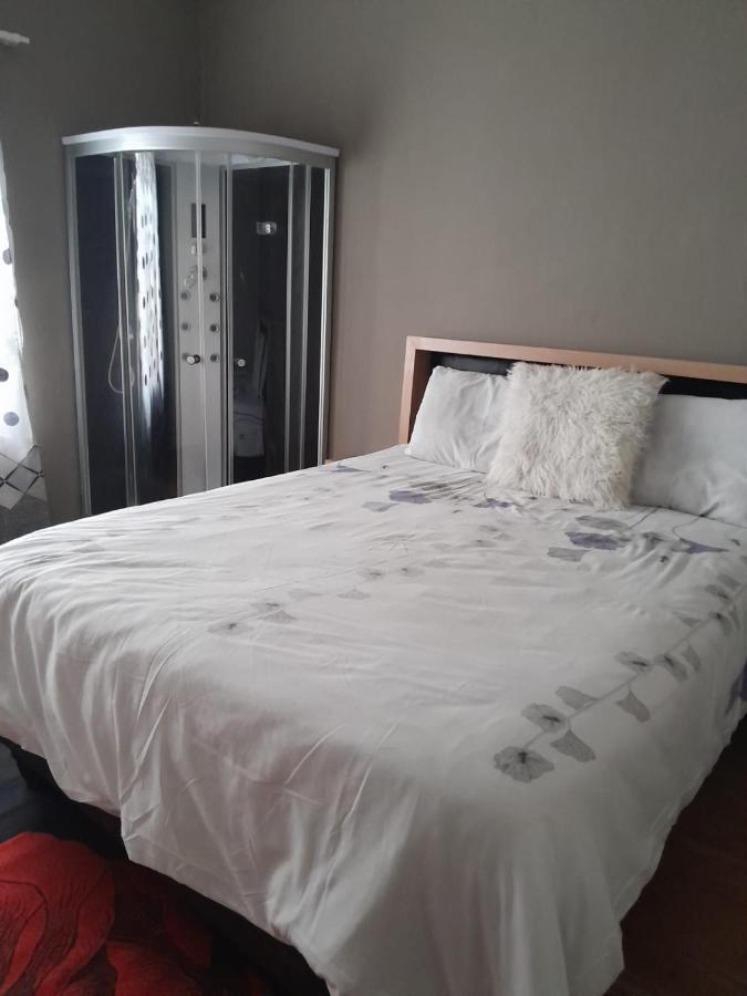 Guest house Slumberlake Guest House, Auckland Park *