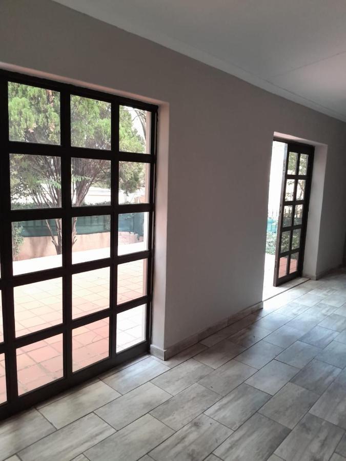 Slumberlake Guest House, Auckland Park Johannesburg