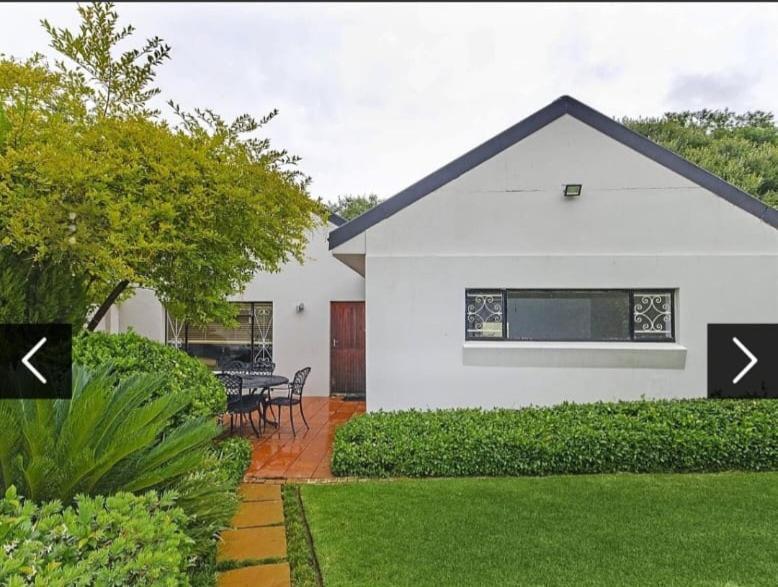 Villa Garden - Bryanston