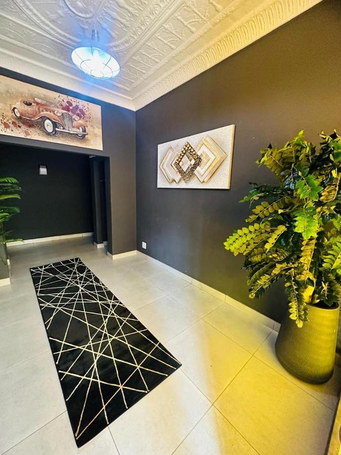6 The Curve Unit 16 Homestay