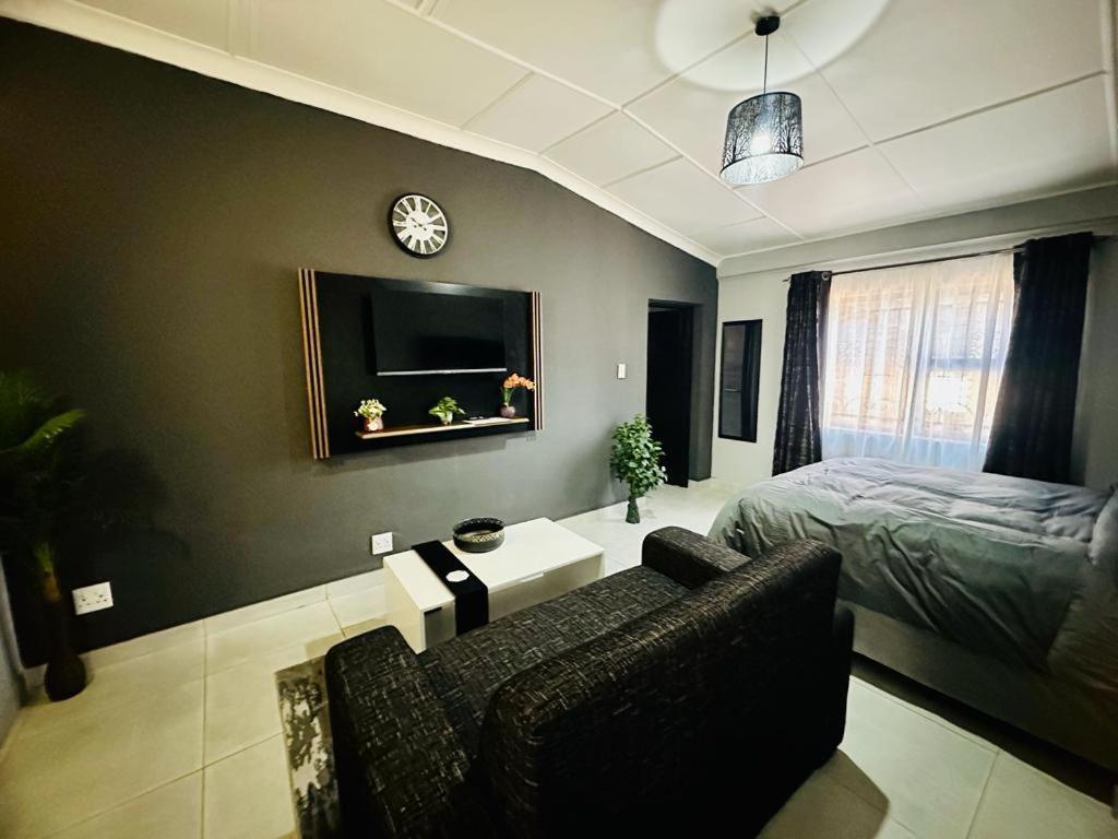 Homestay 6 The Curve Unit 16 Johannesburg