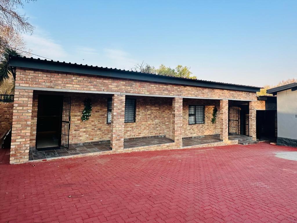 6 The Curve Unit 13 Johannesburg