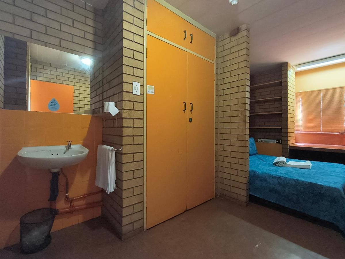 Capsule hotel Lalala *