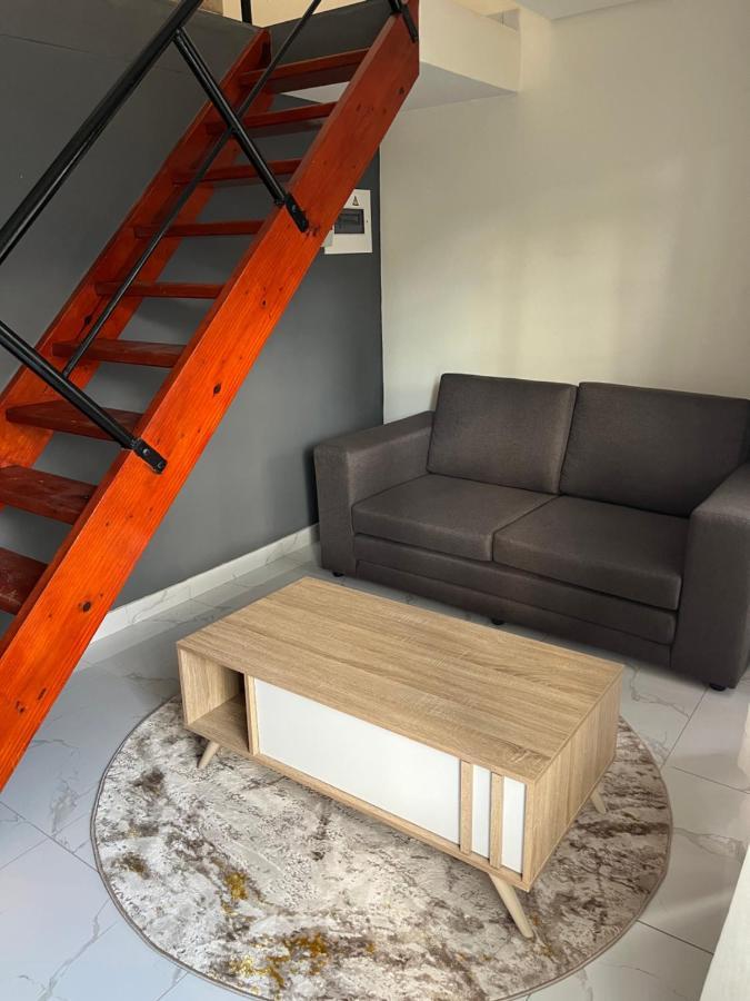 Apartment Unit 76 Melville Mews *