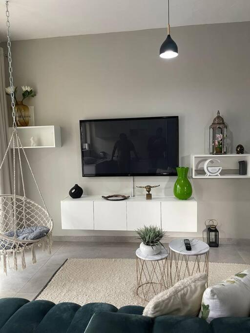Apartment 31 On Forest Road *