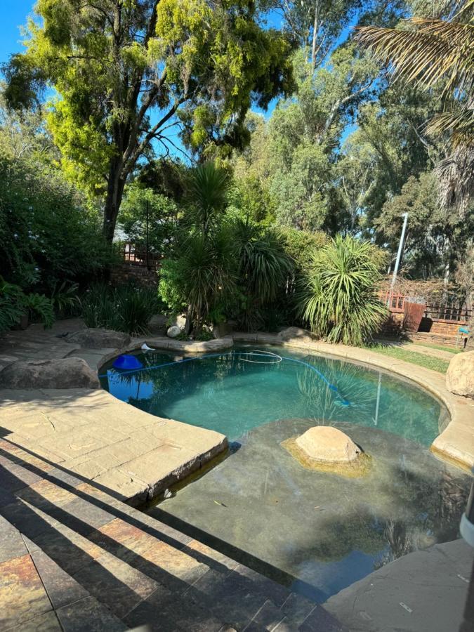 Beautiful Sandton Family Villa