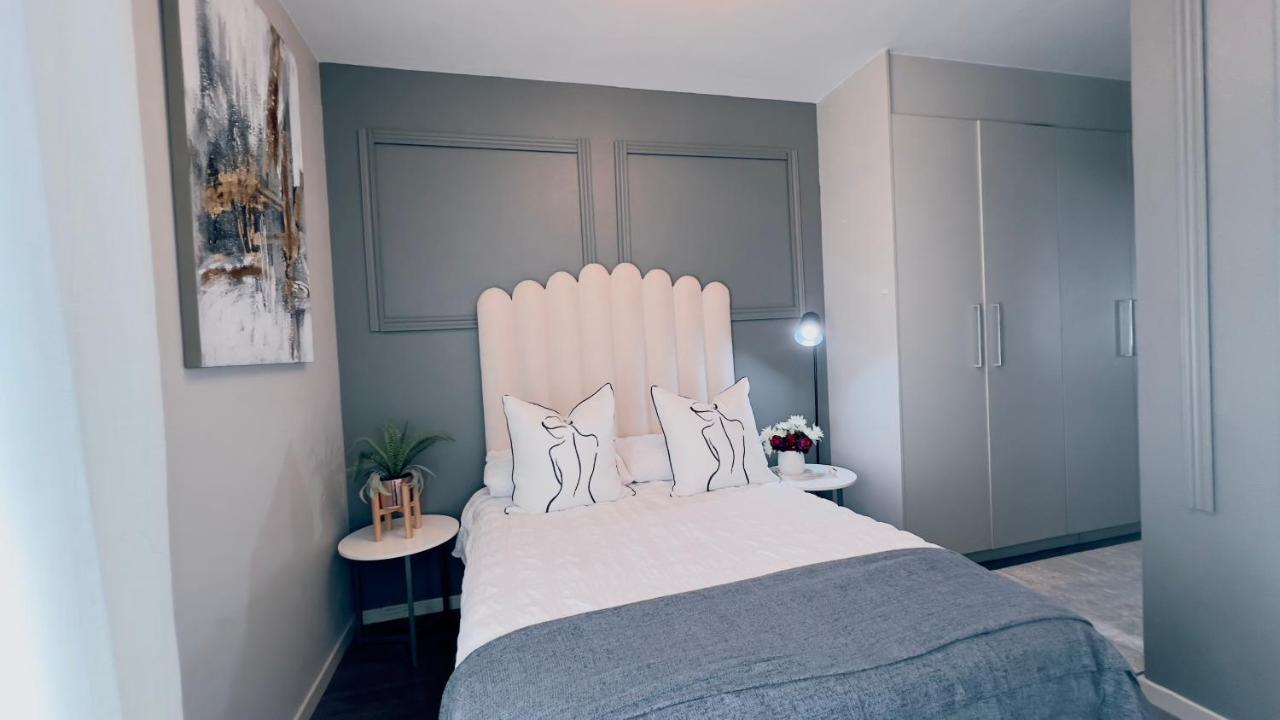The Signature Luxury In Sandton *