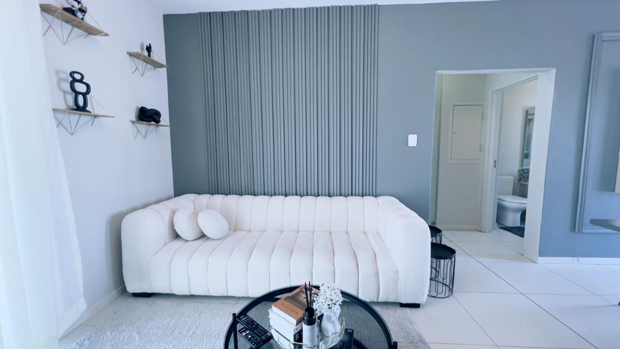 The Signature Luxury In Sandton Apartment