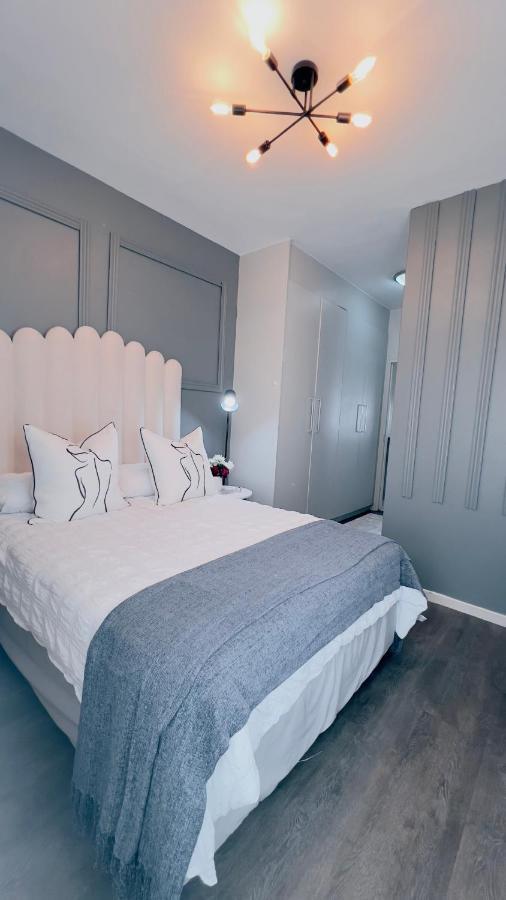 The Signature Luxury In Sandton *