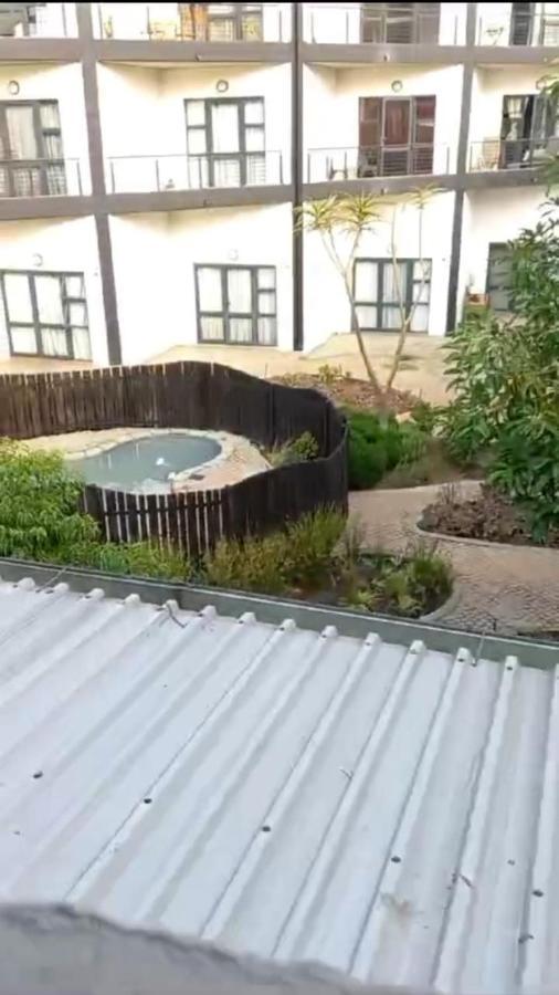 Bed & Breakfast Holly Dream At Maboneng *
