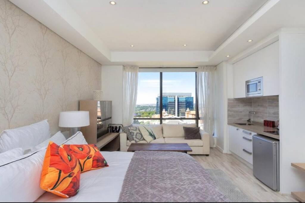 Apartment 11th Floor Executive - With Inverter