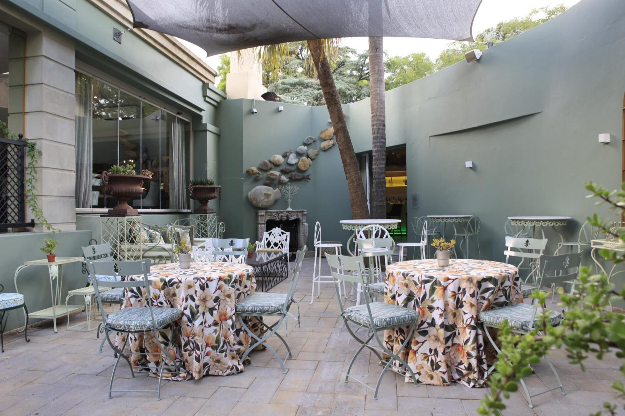 Fairlawns Boutique & Hotel