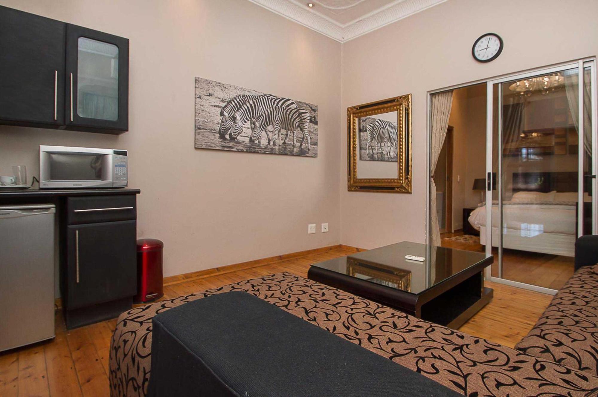 Casa de hóspedes Saffron 4*