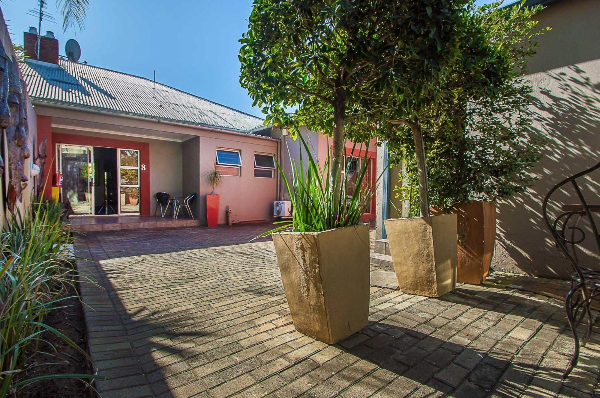 Saffron Guest house 4*