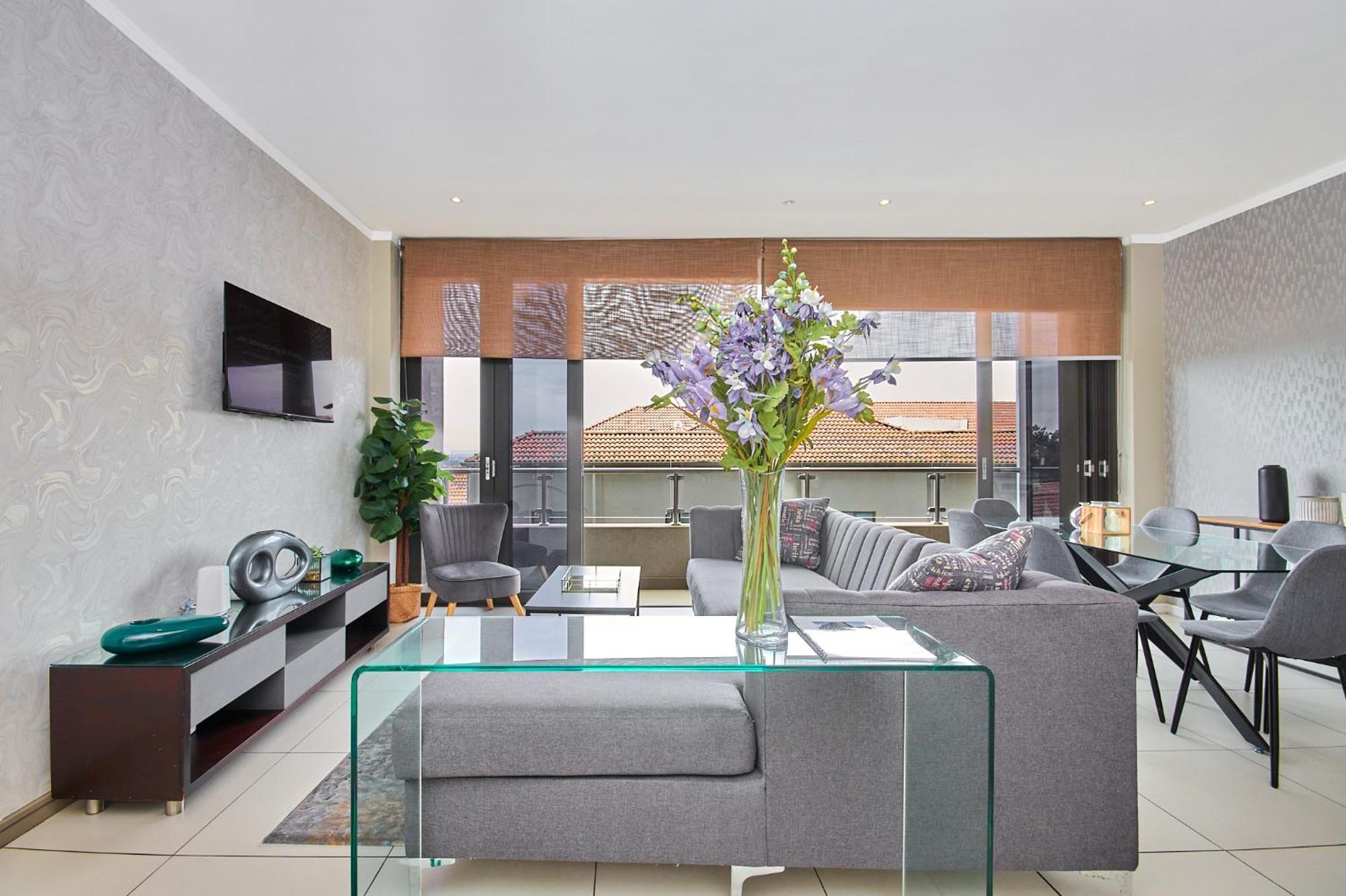Modern Luxury Furnished In Sandton Apartment Johannesburg