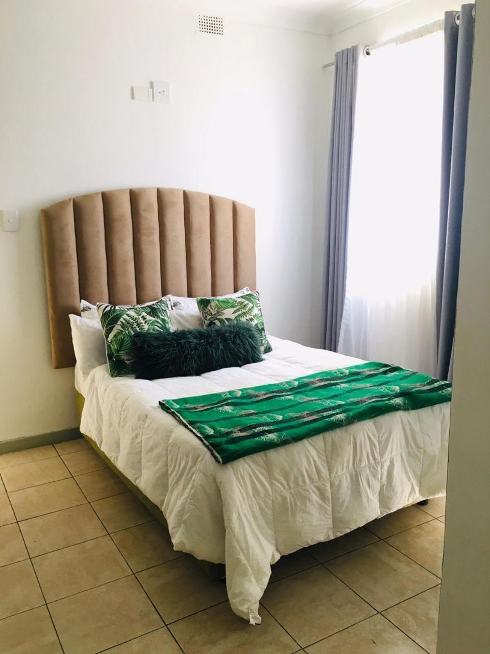 Derrick Bed & Breakfast 2*