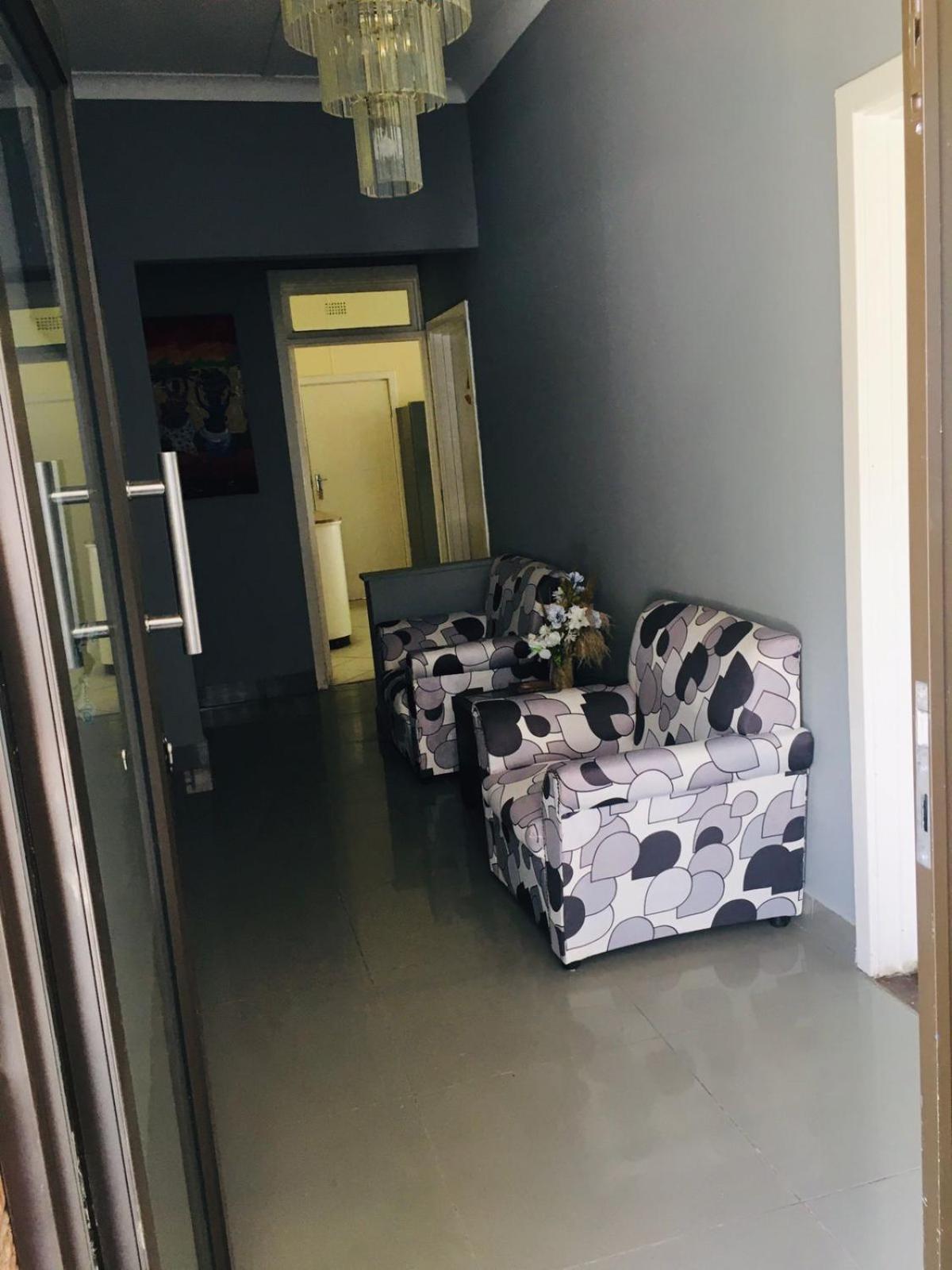 Derrick Bed & Breakfast 2*