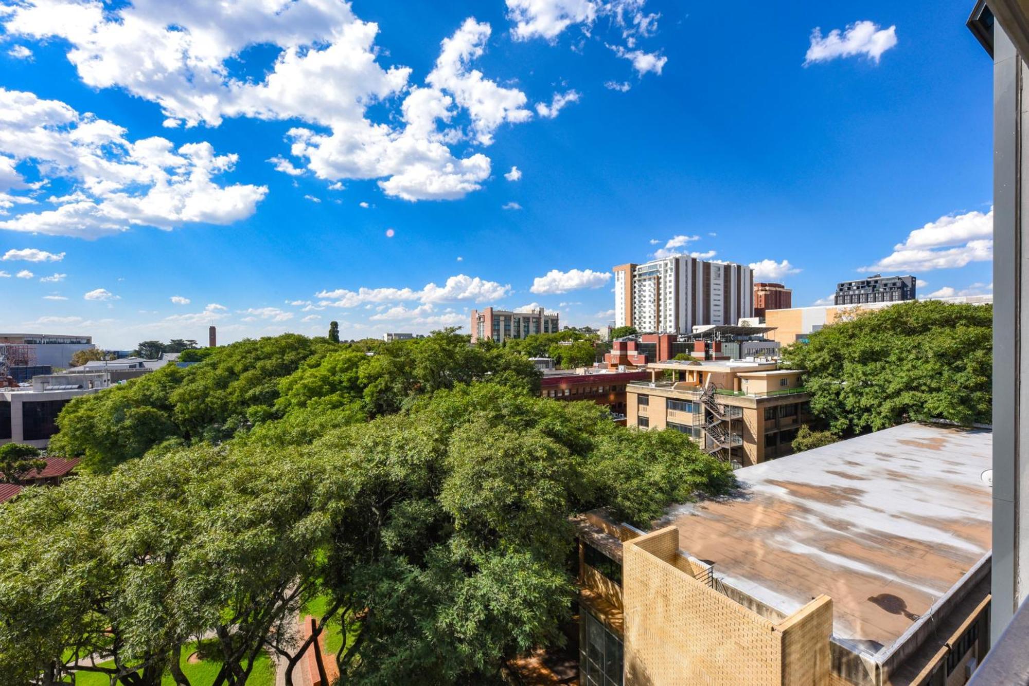 Park - Building With Generator * Johannesburg