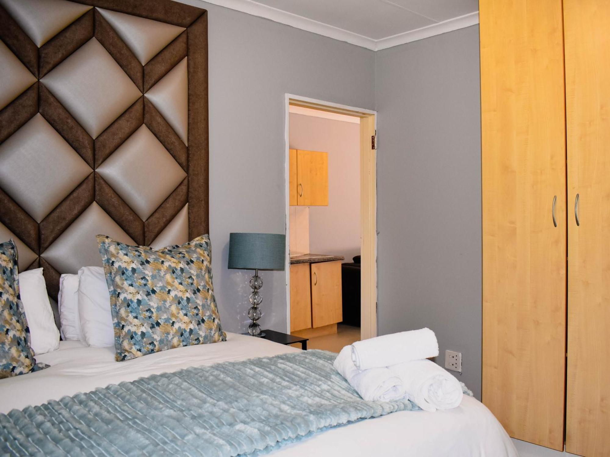 Serene Guest Manor Guest house