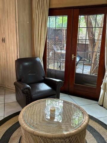 The Lemon Tree Self- Catering Apartamento Joanesburgo