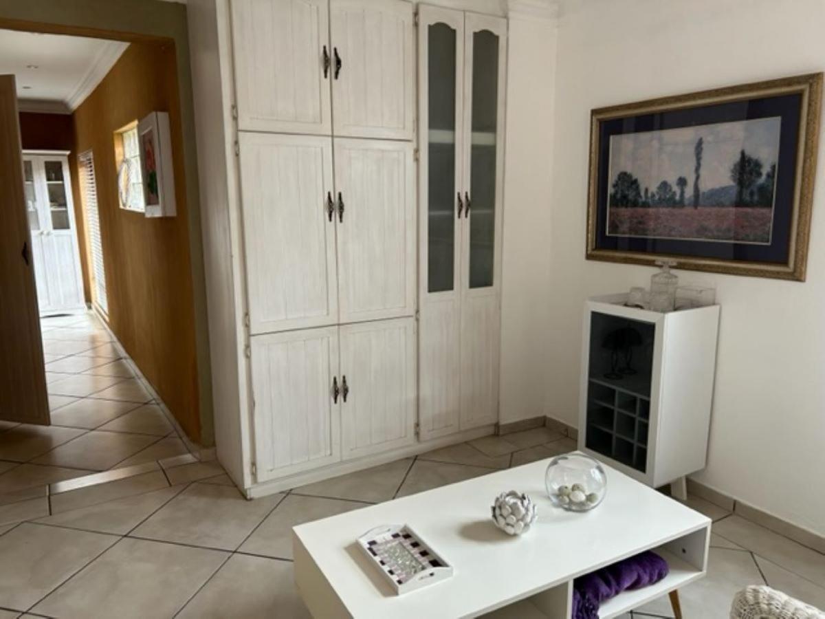 The Lemon Tree Self- Catering Joanesburgo