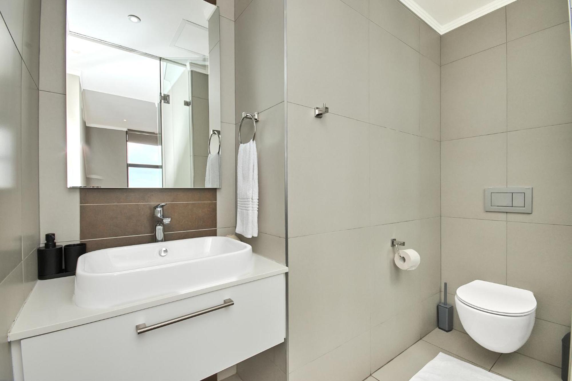 Apartment Modern Luxury Furnished In Sandton *