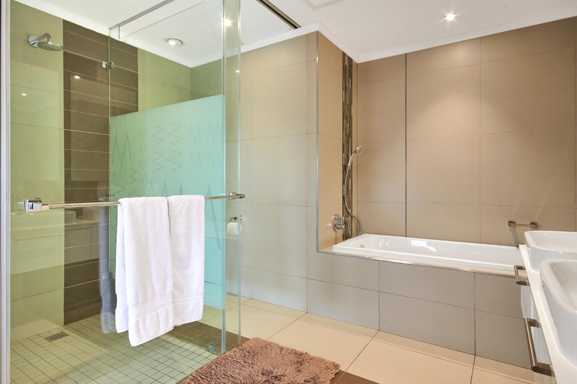 Modern Luxury Furnished In Sandton