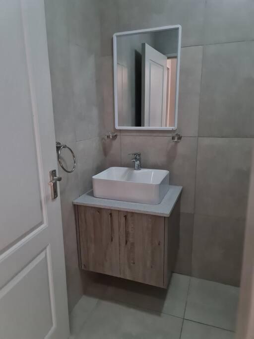 Cozy Jhb South Apartment *