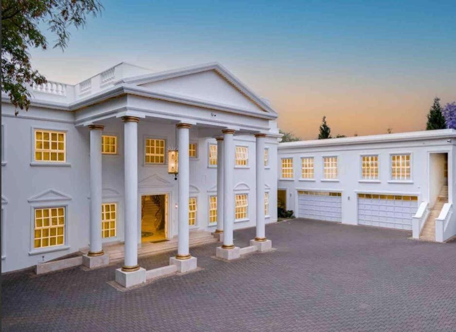 The White House In Sandton