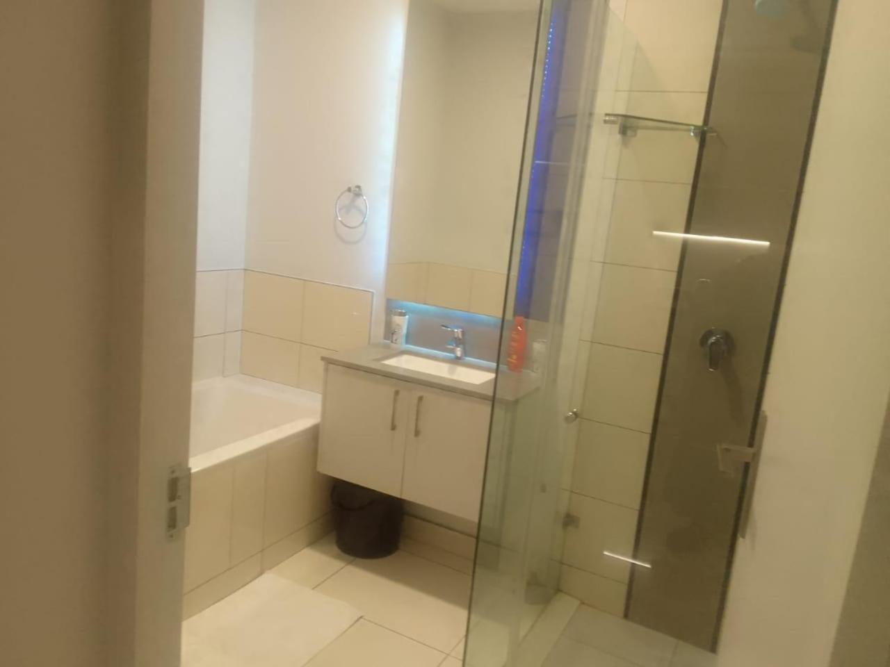 The Median Rosebank Homestay Johannesburg