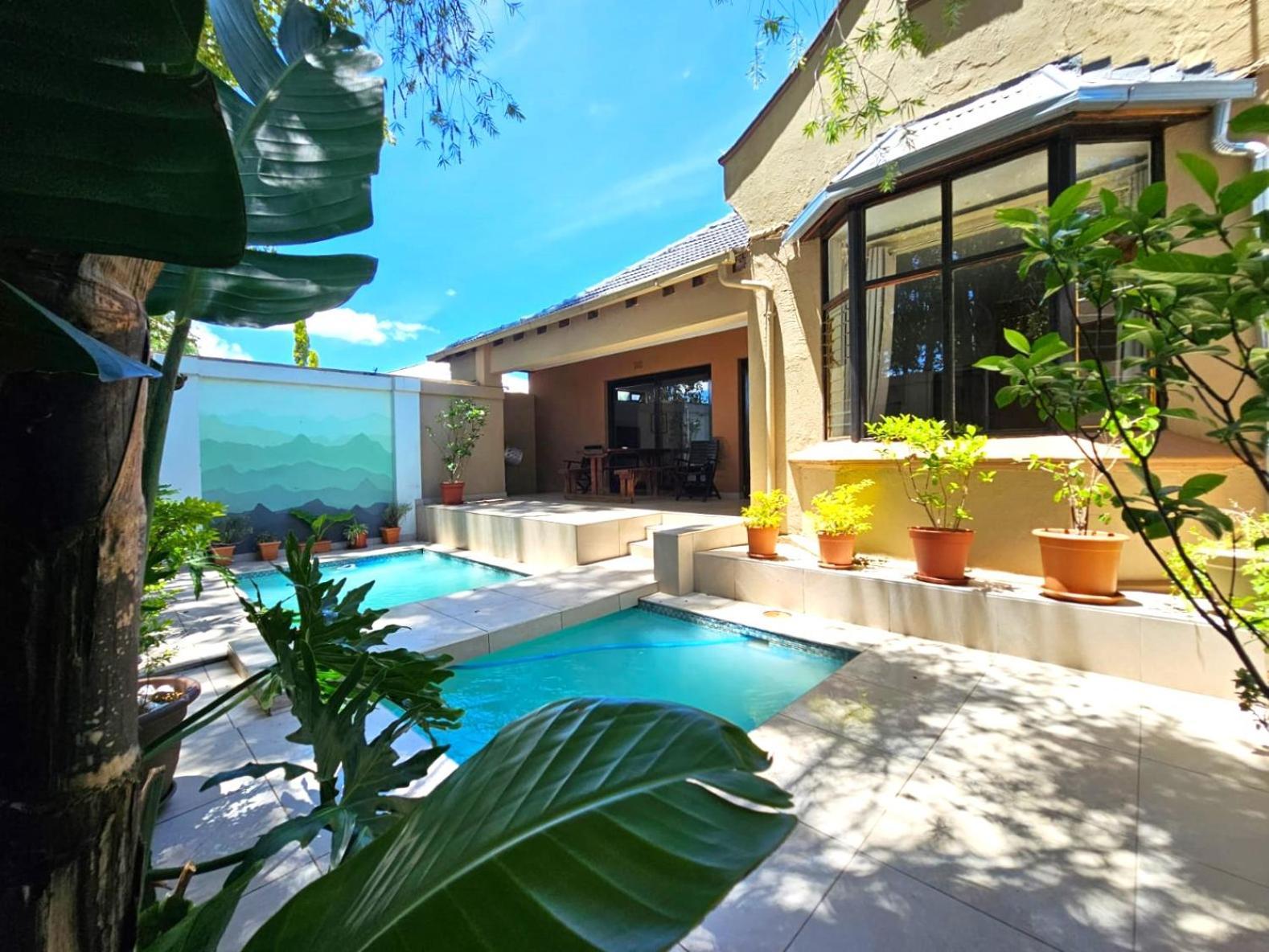 Chez Paul Luxury House With Pool & Solar * Johannesburg