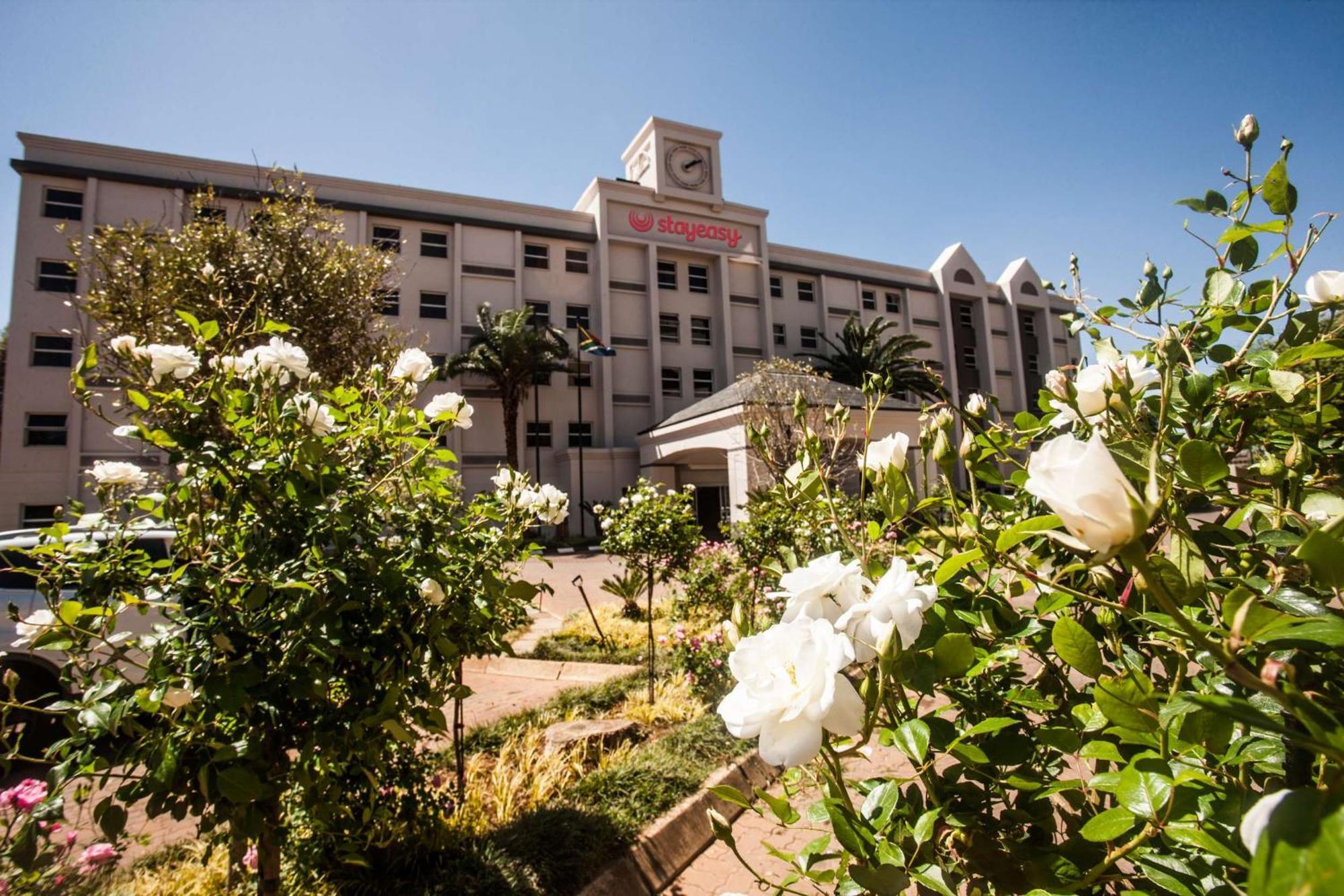Hotel Stayeasy Eastgate 3*