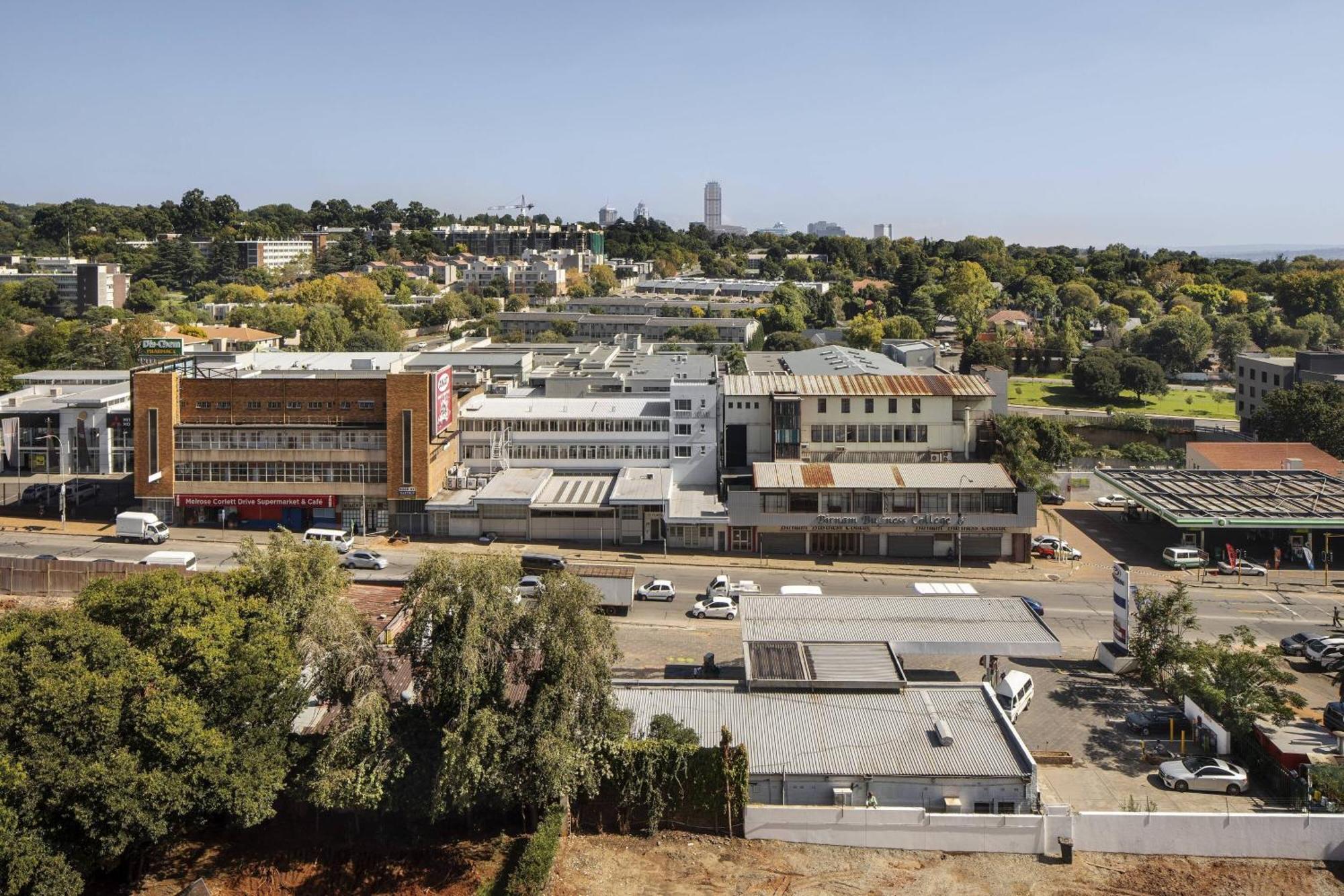 Marriott Executive Johannesburg, Melrose Arch Hotel 5*