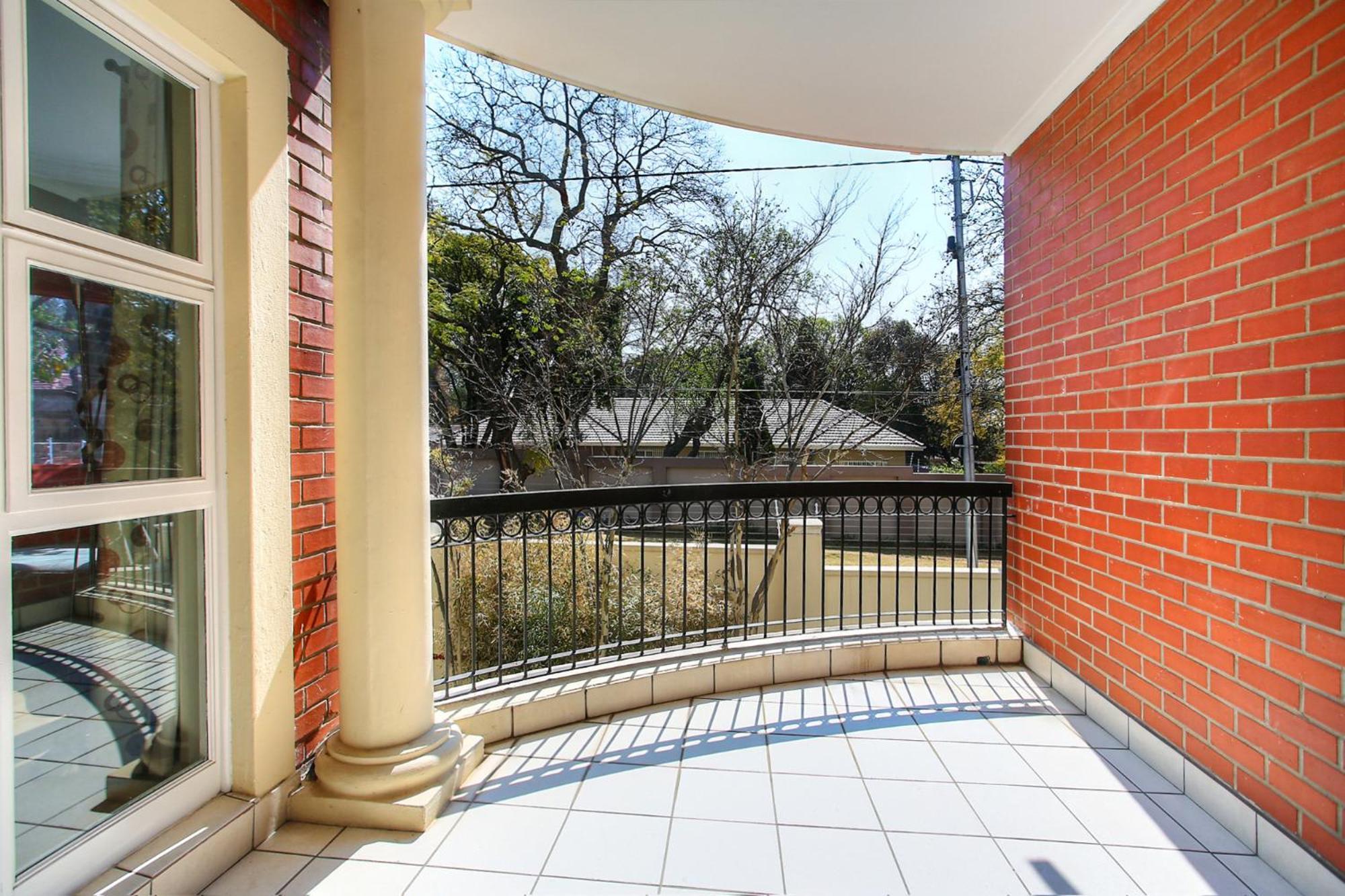The Melrose Kernick Avenue